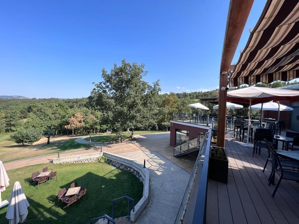 Golf Sojuela Naturaleza Pet Friendly 外观 照片